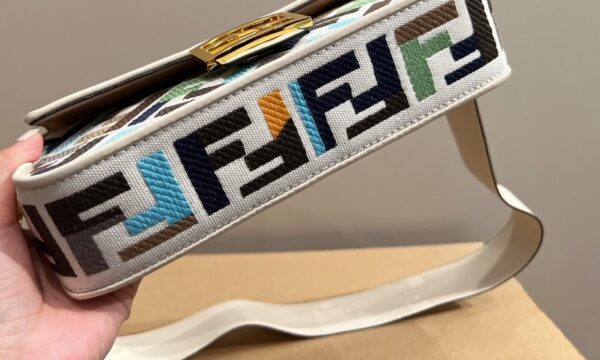 FENDI BAGUETTE MULTICOLOUR CANVAS BAG WITH FF EMBROIDERY 26CM - Image 6
