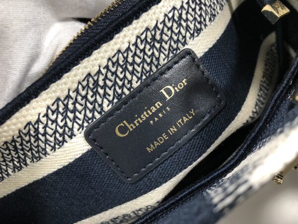DIOR PERSONALIZED MEDIUM LADY D-LITE BAG BLUE RÊVE D’INFINI EMBROIDERY 24CM M0565ORVX M933 - Image 9