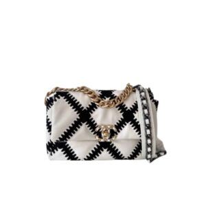 CHANEL 19 LARGE STITCH CROSSBODY BAG WHITE 24CM