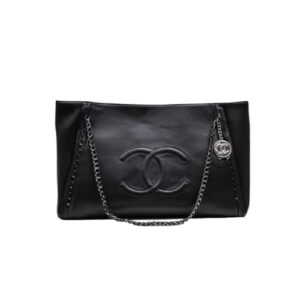 CHANEL EAST WEST LARGE MODERN CHAIN TOTE BAG IN BLACK