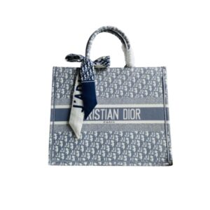 DIOR LARGE TOTE TOILE DE JOUY EMBROIDERY LIGHT BLUE 42CM