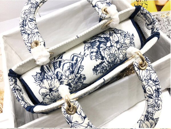 DIOR PERSONALIZED MEDIUM LADY D-LITE BAG BLUE RÊVE D’INFINI EMBROIDERY 24CM M0565ORVX M933 - Image 3