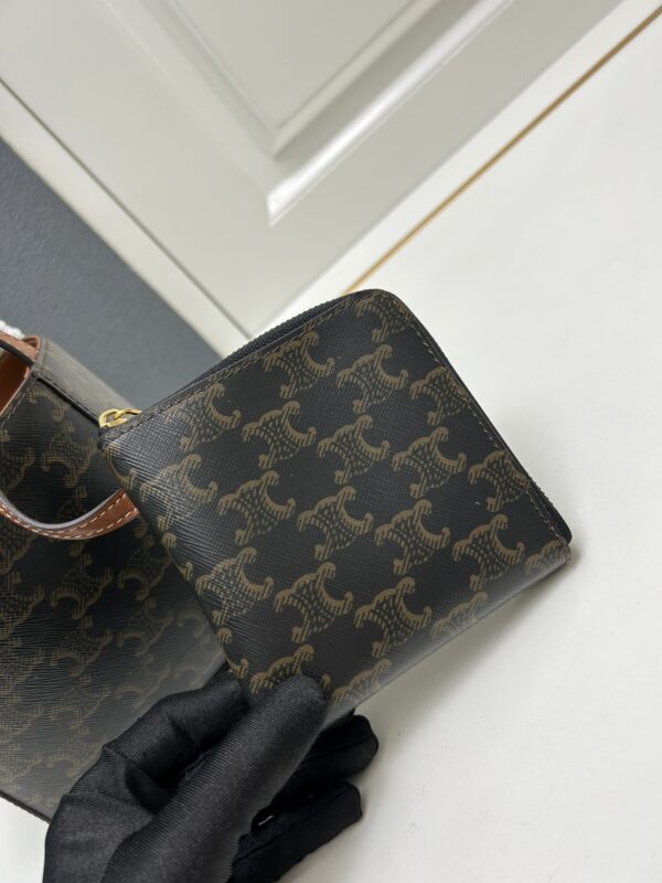 Celine Cube Triomphe Bag - Image 7