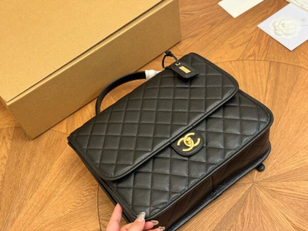 CHANEL MEDIUM COCO HANDLE BAG - Image 3