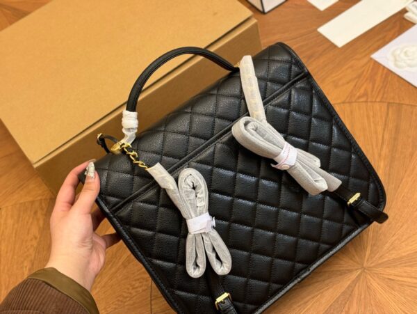 CHANEL MEDIUM COCO HANDLE BAG - Image 7