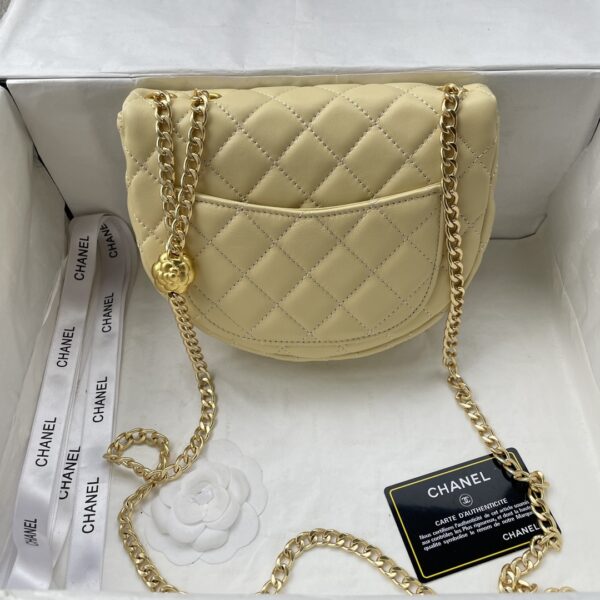 CHANEL MINI FLAP BAG - Image 5