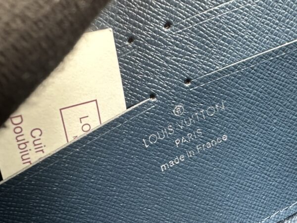 LOUIS VUITTON MONOGRAM ZIPPY WALLET - Image 7