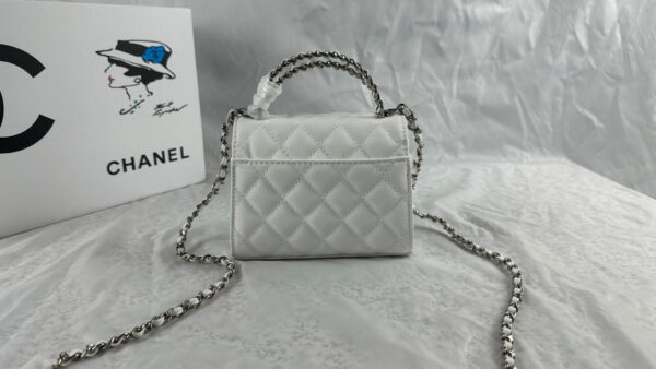 CHANEL TOP HANDLE CLUTCH WITH CHAIN IN CAVIAR SILVER HARDWARE WHITE 15CM - Image 5