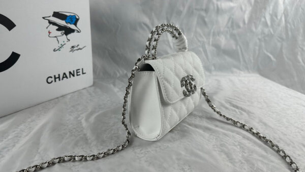 CHANEL TOP HANDLE CLUTCH WITH CHAIN IN CAVIAR SILVER HARDWARE WHITE 15CM - Image 6