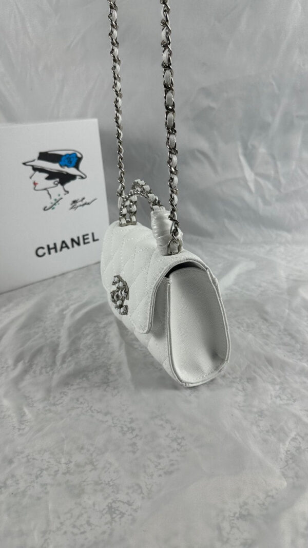 CHANEL TOP HANDLE CLUTCH WITH CHAIN IN CAVIAR SILVER HARDWARE WHITE 15CM - Image 9