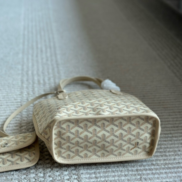 GOYARD ANJOU TOTE MINI - Image 6
