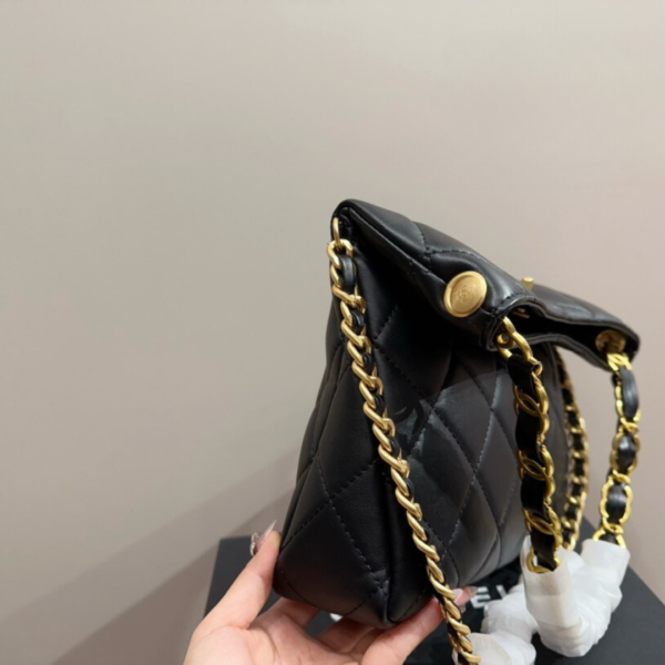 CHANEL HOBO MAXI BLACK BAG - Image 8