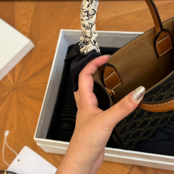 CELINE MINI VERTICAL CABAS TRIOMOHE SLING BAG - Image 6