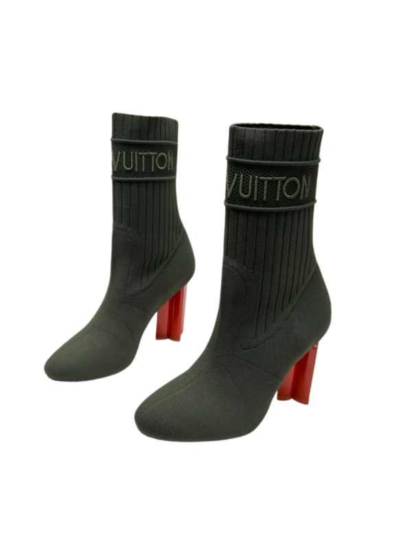 LV WOMEN’S BOOTS