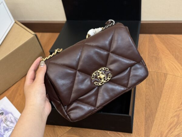 CHANEL 19 DESIGNER HANDBAGS FOR WOMEN 25CM - Image 5