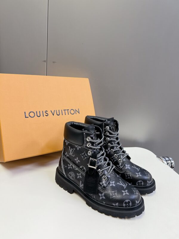 LV WOMEN'S BOOTS - Image 3