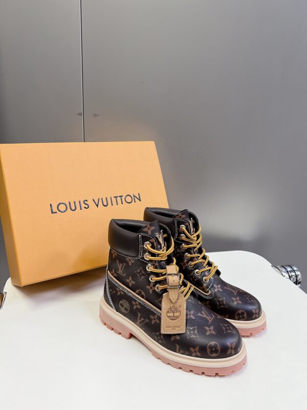 LV WOMEN'S BOOTS - Image 3