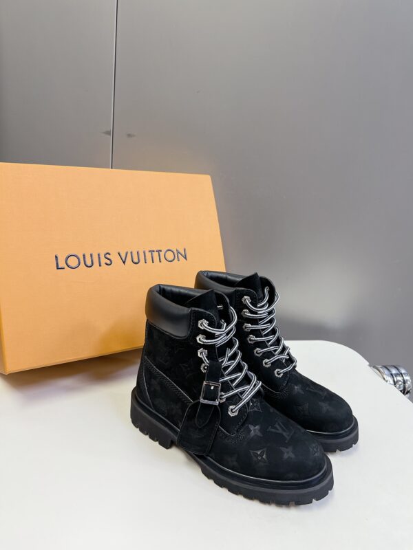 LV WOMEN'S BOOTS - Image 3
