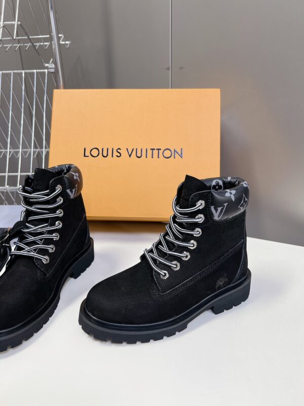 LV WOMEN'S BOOTS - Image 4
