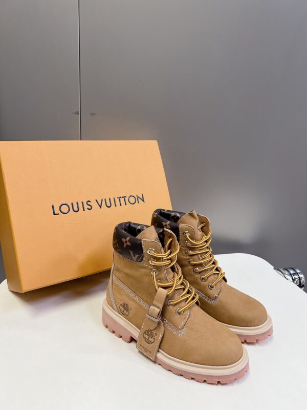 LV WOMEN'S BOOTS - Image 3
