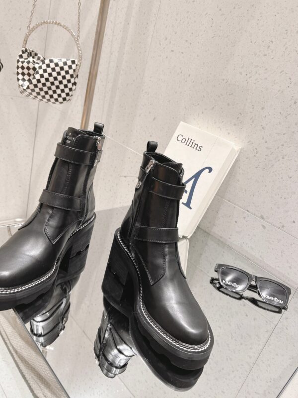 LV WOMEN’S BOOTS - Image 7