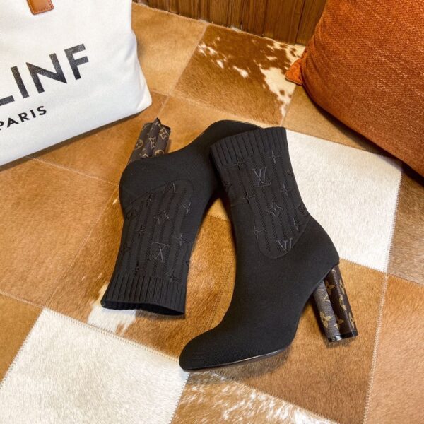 LV WOMEN’S BOOTS - Image 2