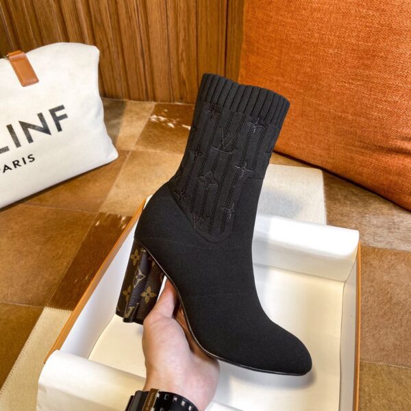 LV WOMEN’S BOOTS - Image 4