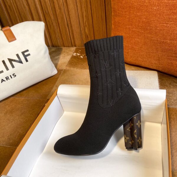 LV WOMEN’S BOOTS - Image 8
