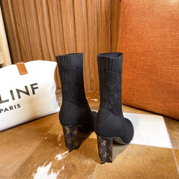 LV WOMEN’S BOOTS - Image 10