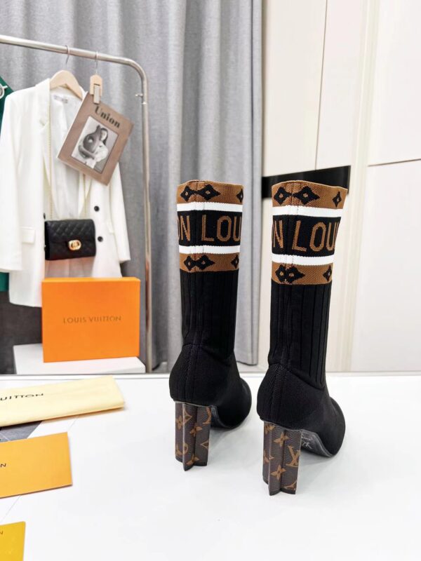 LV WOMEN’S BOOTS - Image 4
