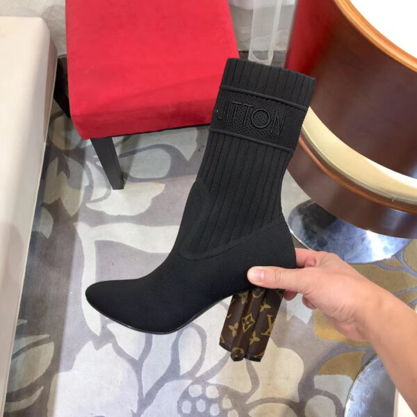 LV WOMEN’S BOOTS - Image 3