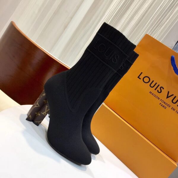 LV WOMEN’S BOOTS - Image 6