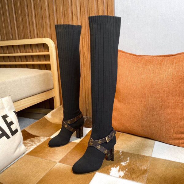 LV WOMEN’S BOOTS - Image 8