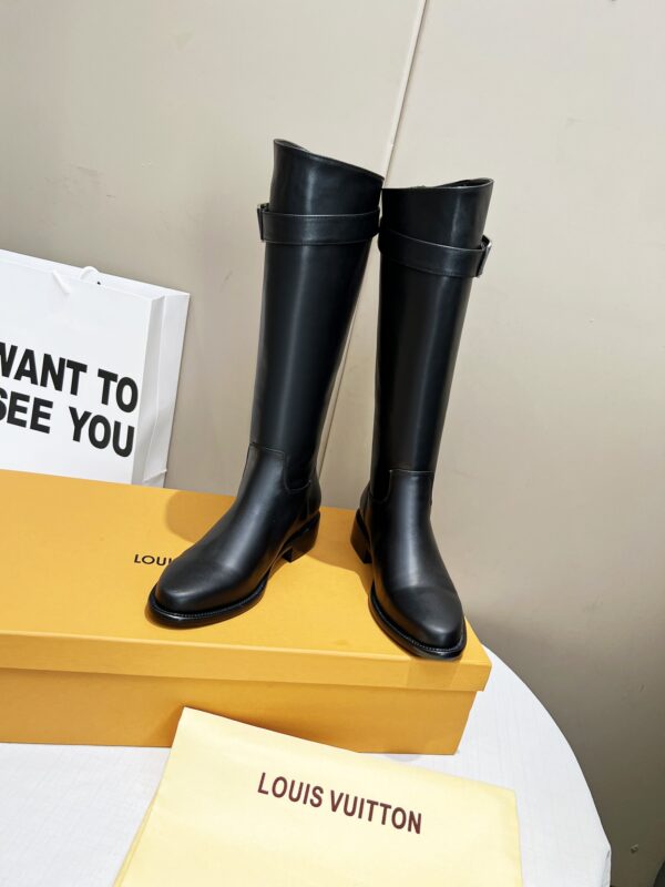 LV WOMEN’S BOOTS - Image 6