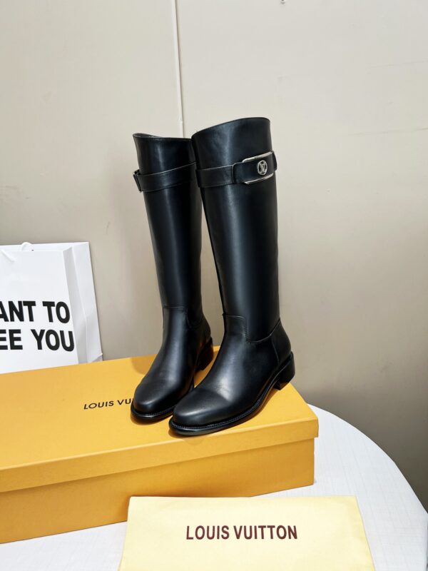 LV WOMEN’S BOOTS - Image 7