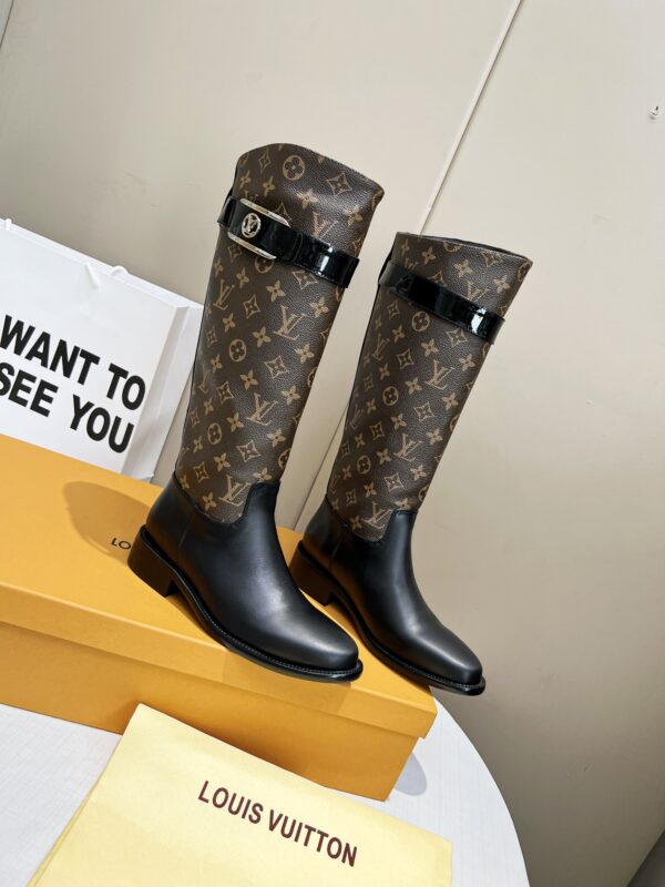 LV WOMEN’S BOOTS - Image 2