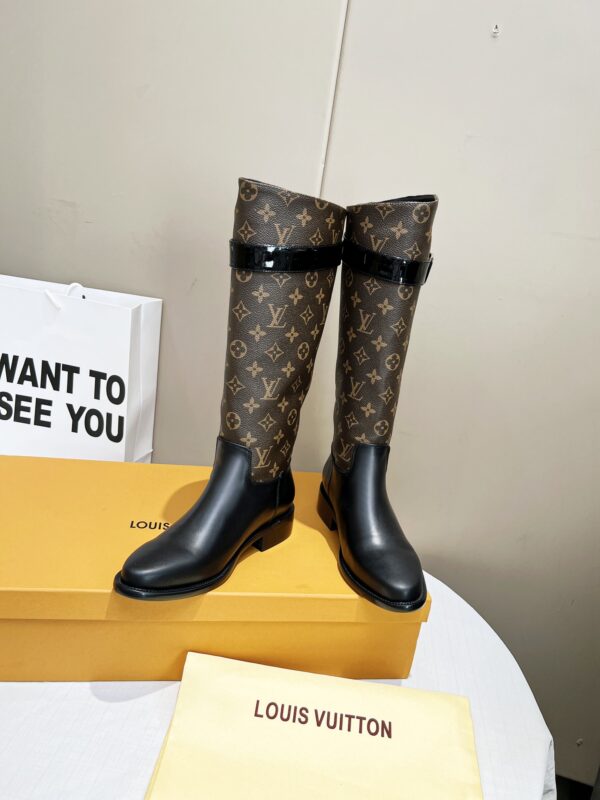 LV WOMEN’S BOOTS - Image 3
