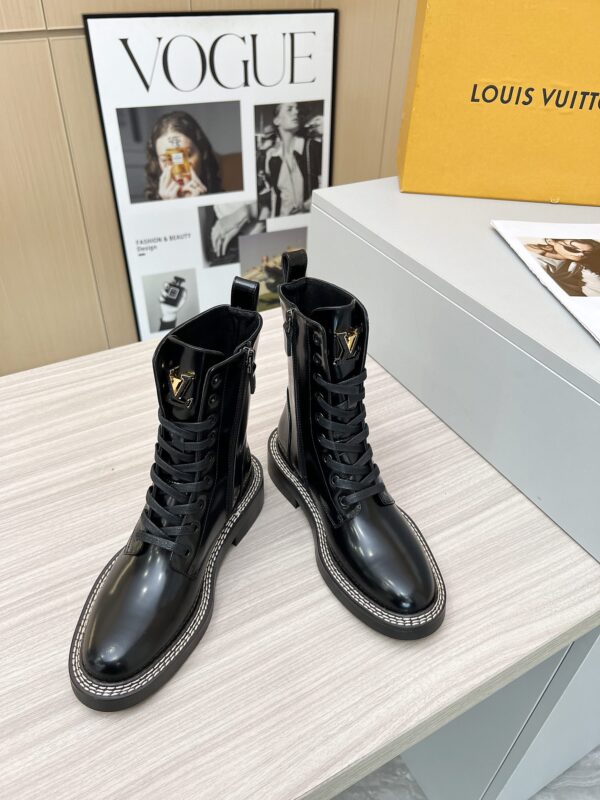 LV WOMEN’S BOOTS - Image 4