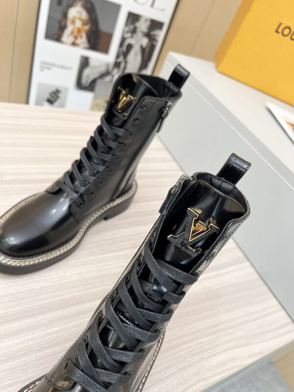 LV WOMEN’S BOOTS - Image 8