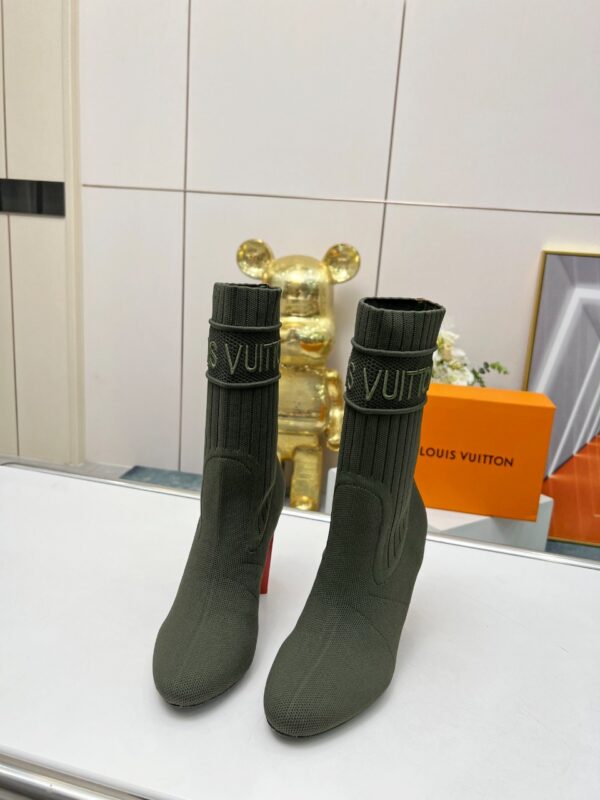 LV WOMEN’S BOOTS - Image 2