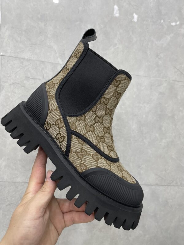 GUCCI WOMEN’S BOOTS - Image 2