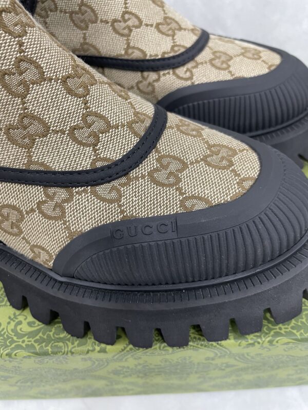 GUCCI WOMEN’S BOOTS - Image 7