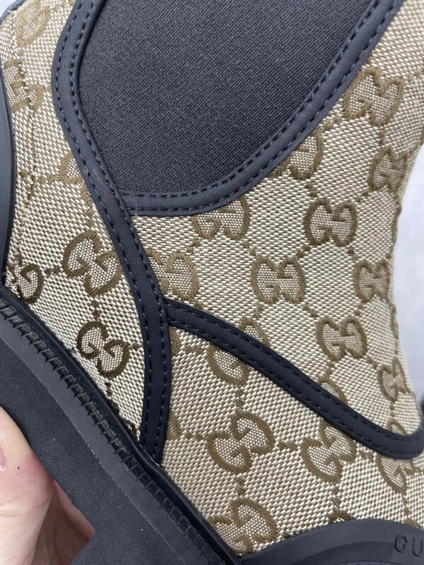 GUCCI WOMEN’S BOOTS - Image 8