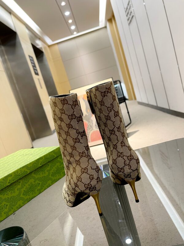 GUCCI WOMEN’S BOOTS - Image 8