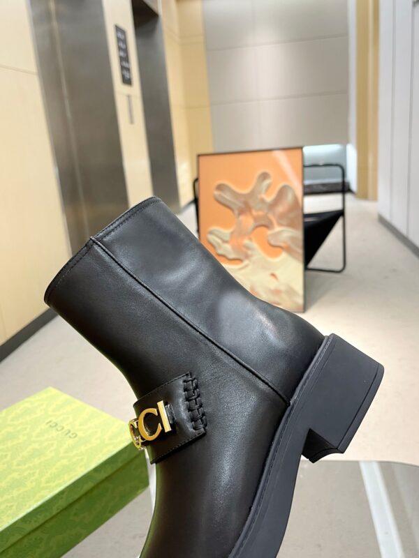 GUCCI WOMEN’S BOOTS - Image 8