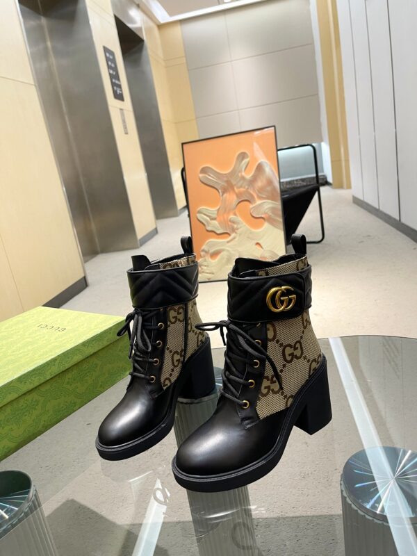 GUCCI WOMEN’S BOOTS - Image 10