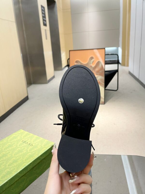 GUCCI WOMEN’S BOOTS - Image 7
