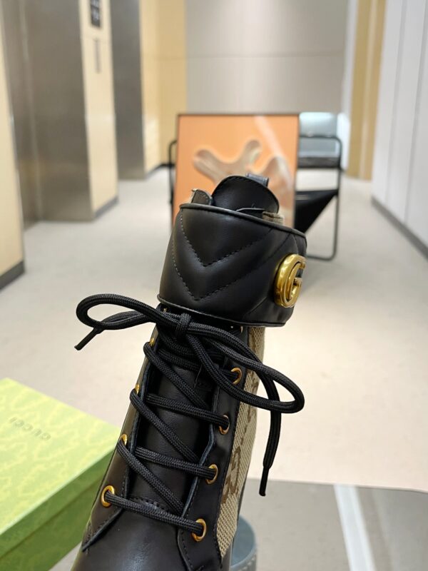 GUCCI WOMEN’S BOOTS - Image 5