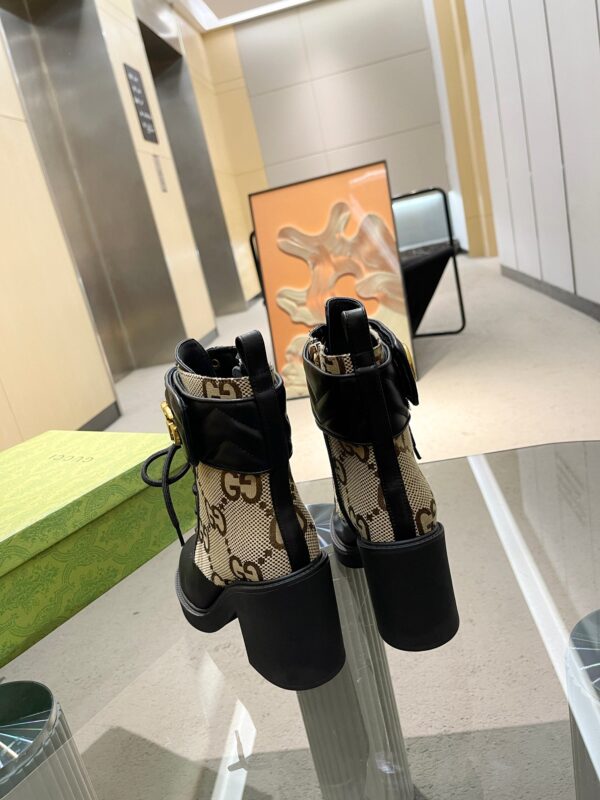 GUCCI WOMEN’S BOOTS - Image 4