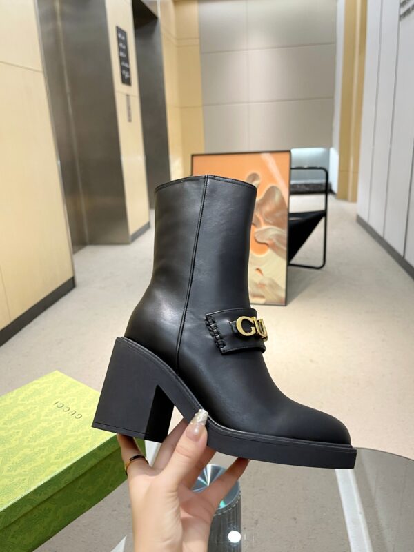 GUCCI WOMEN’S BOOTS - Image 9